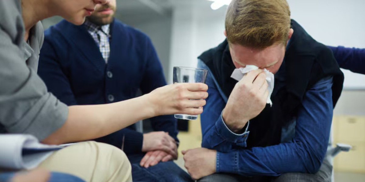 The Complete Guide to Alcohol Detox: Understanding the Process, Managing Withdrawal, and Taking the First Step Toward Re